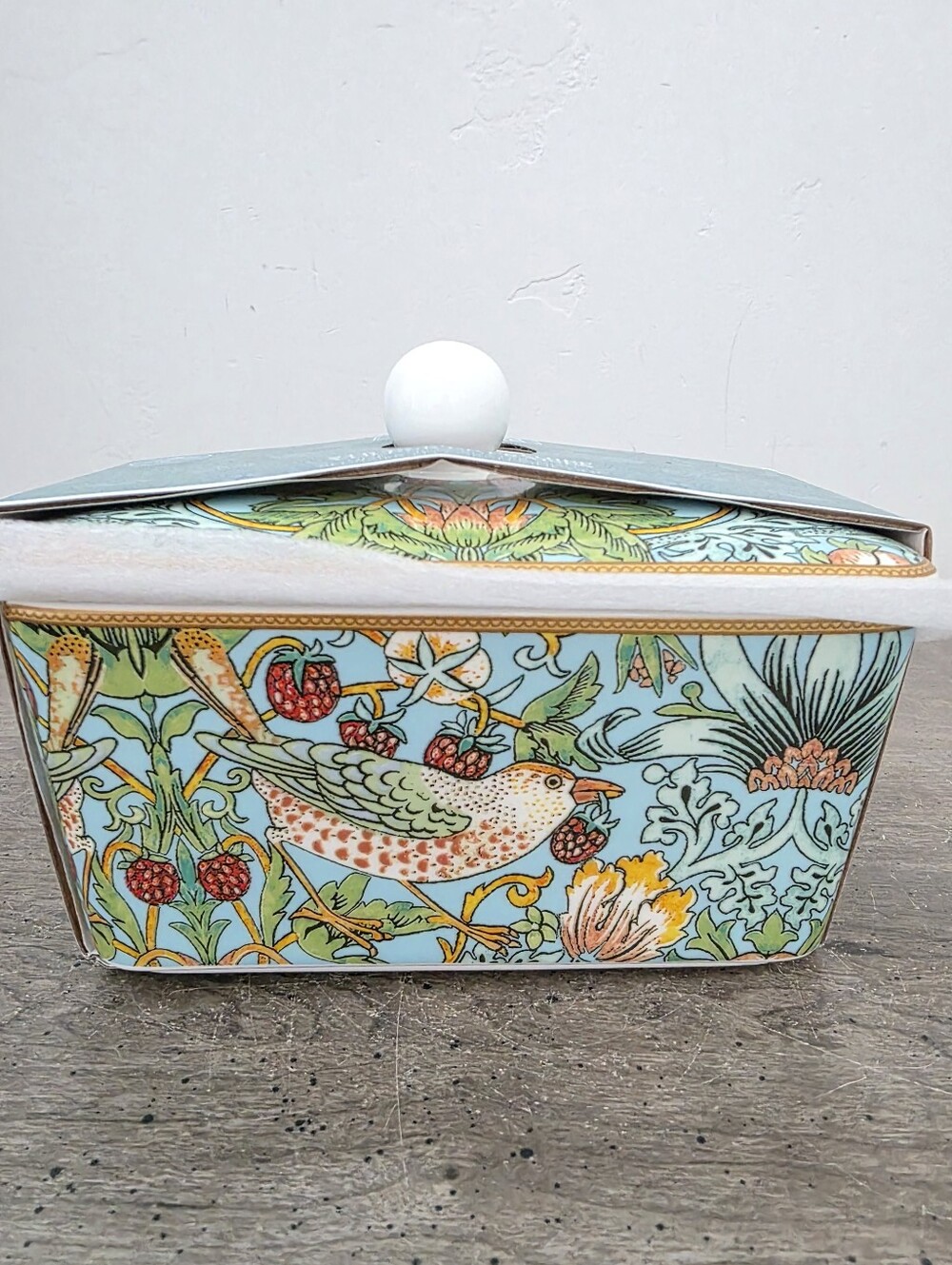 William Morris & Co Strawberry Thief Gold Rim Porcelain Butter Dish